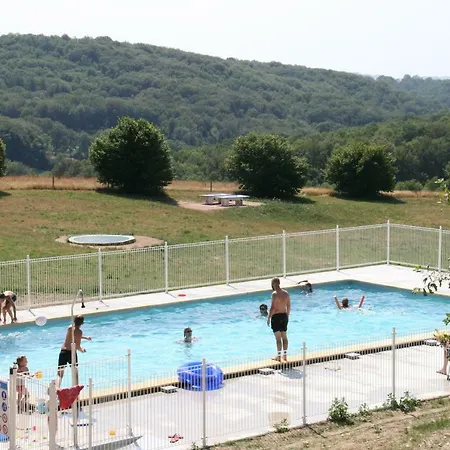 לינה וארוחת בוקר Domaine Les Teuilleres Lacam-dʼOurcet
